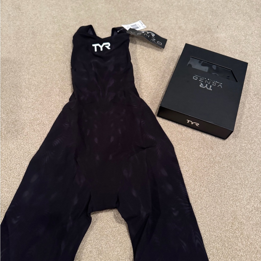 Brand new with tags and box TYR genesis Venzo closed back tech suit.